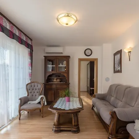 公寓 Carpe Diem 茨里克韦尼察