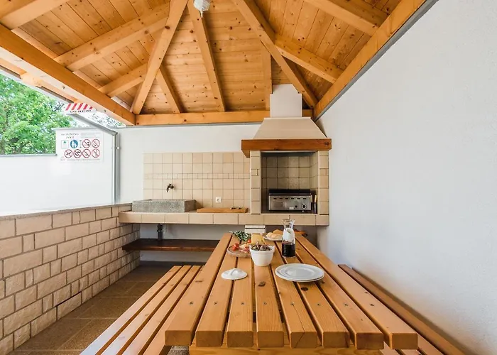 アパート Carpe Diem ツリクヴェニツァ