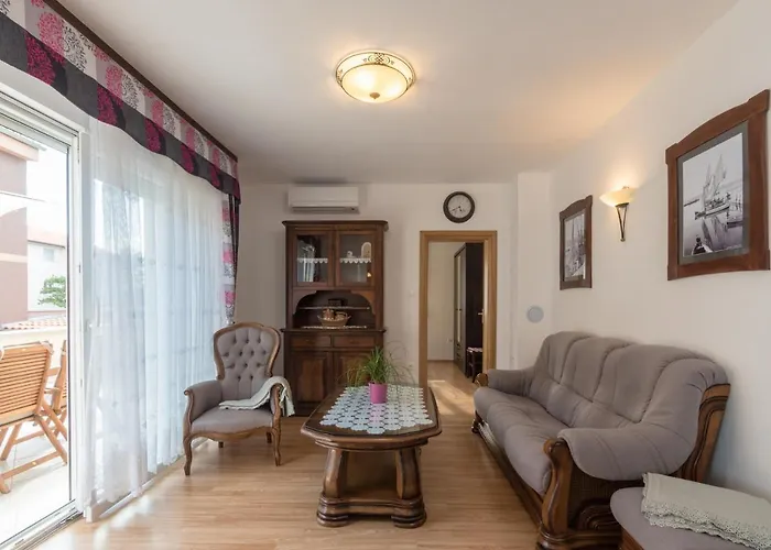 アパート Carpe Diem ツリクヴェニツァ